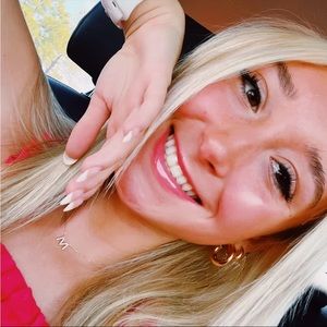 Meet your Posher, Echo